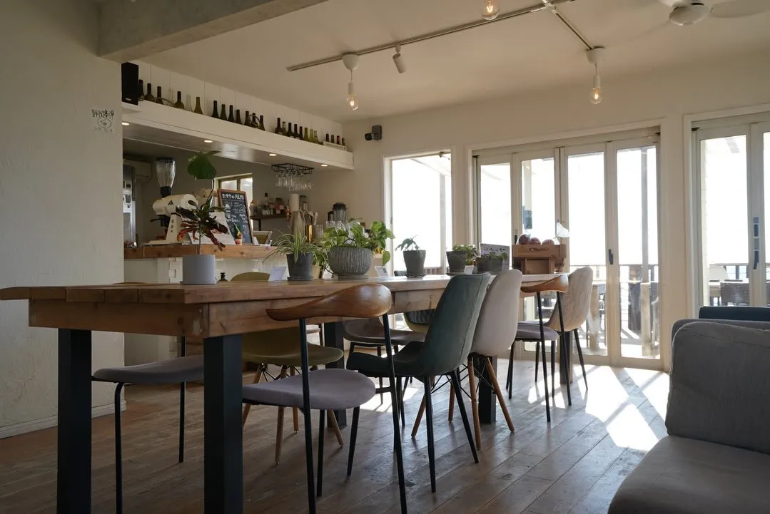 店内の大きなテーブルの思い出。