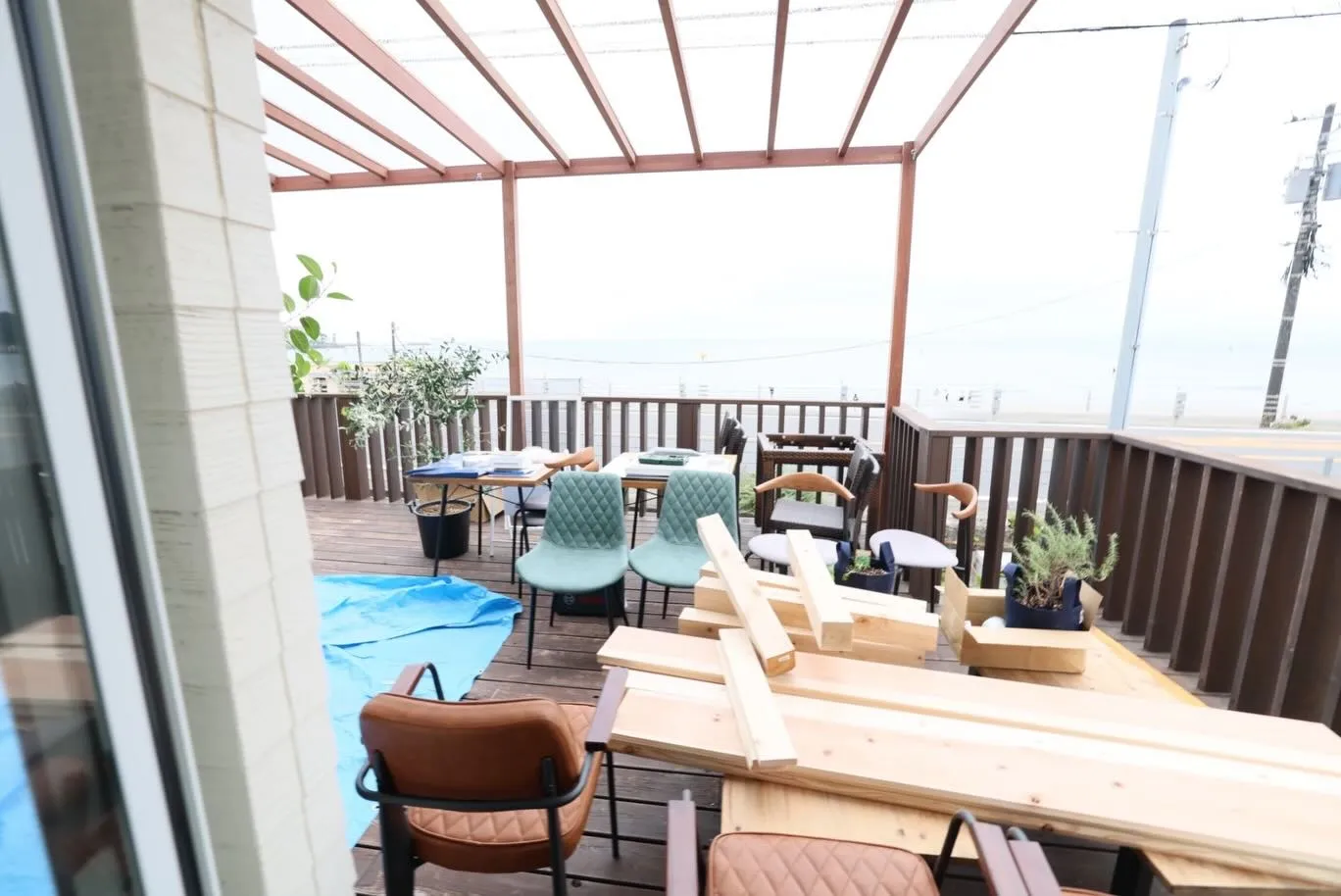 店内の大きなテーブルの思い出。